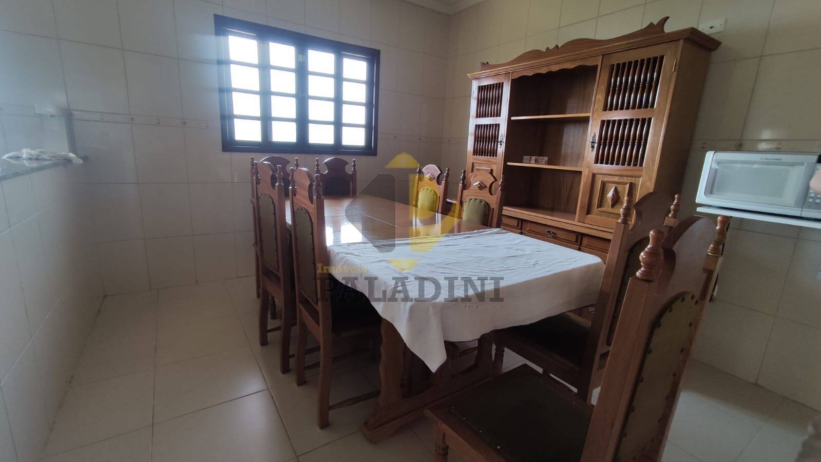 Casa de Condomínio à venda com 4 quartos, 300m² - Foto 4