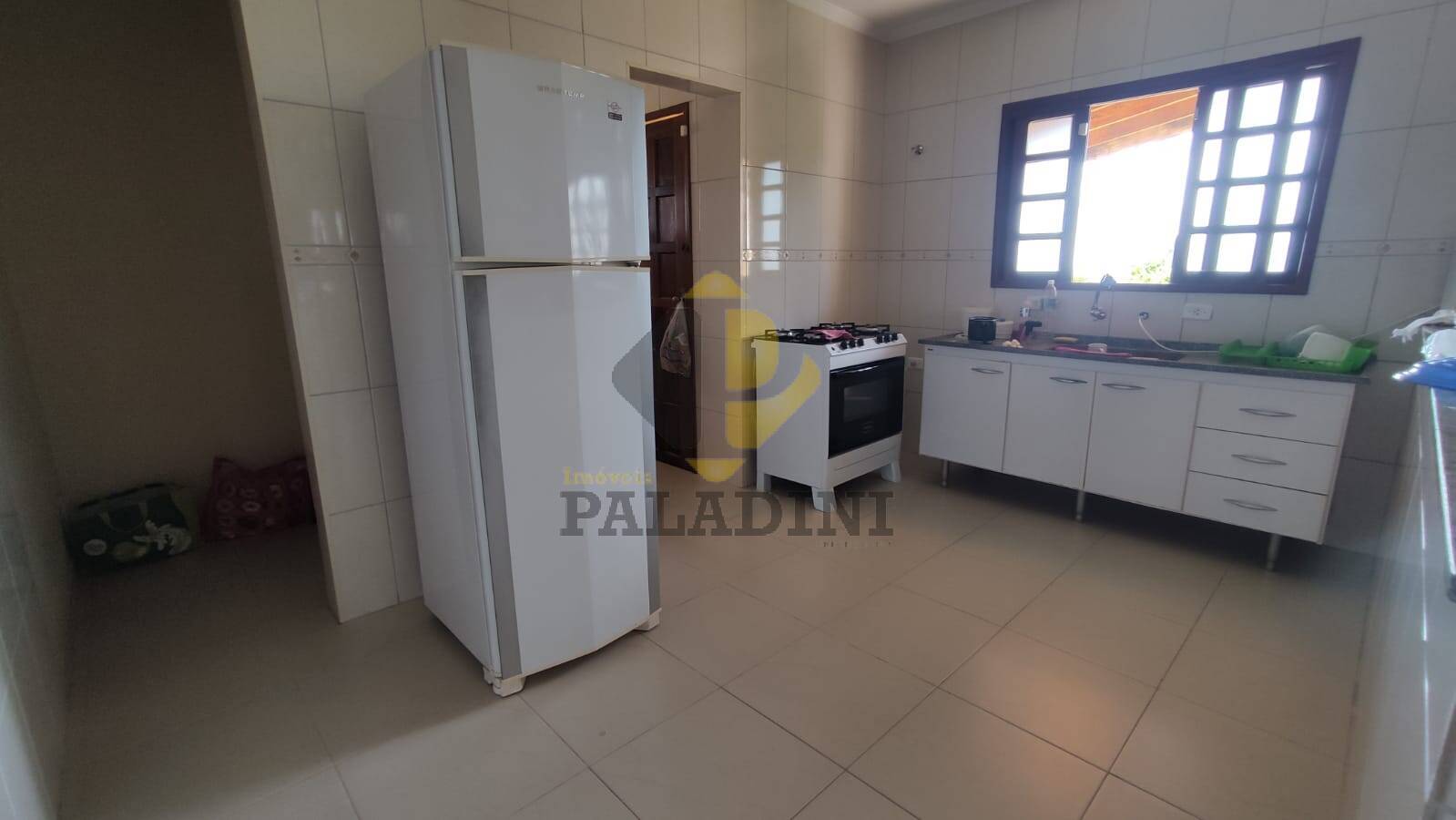 Casa de Condomínio à venda com 4 quartos, 300m² - Foto 34