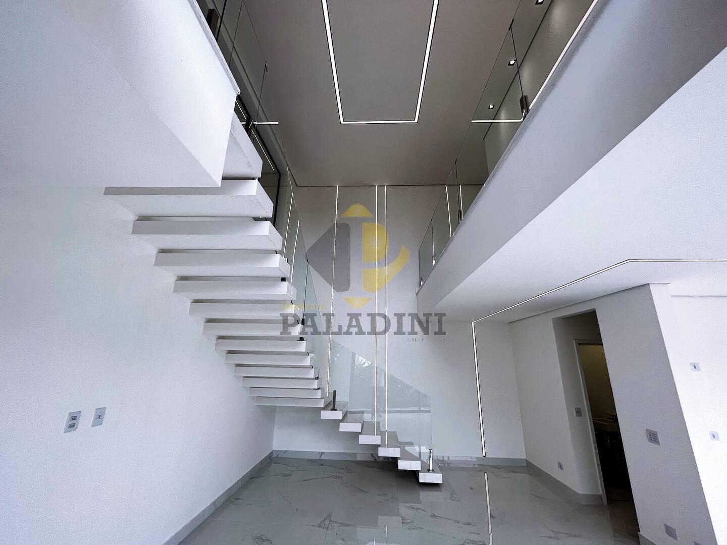 Casa de Condomínio à venda com 4 quartos, 333m² - Foto 18