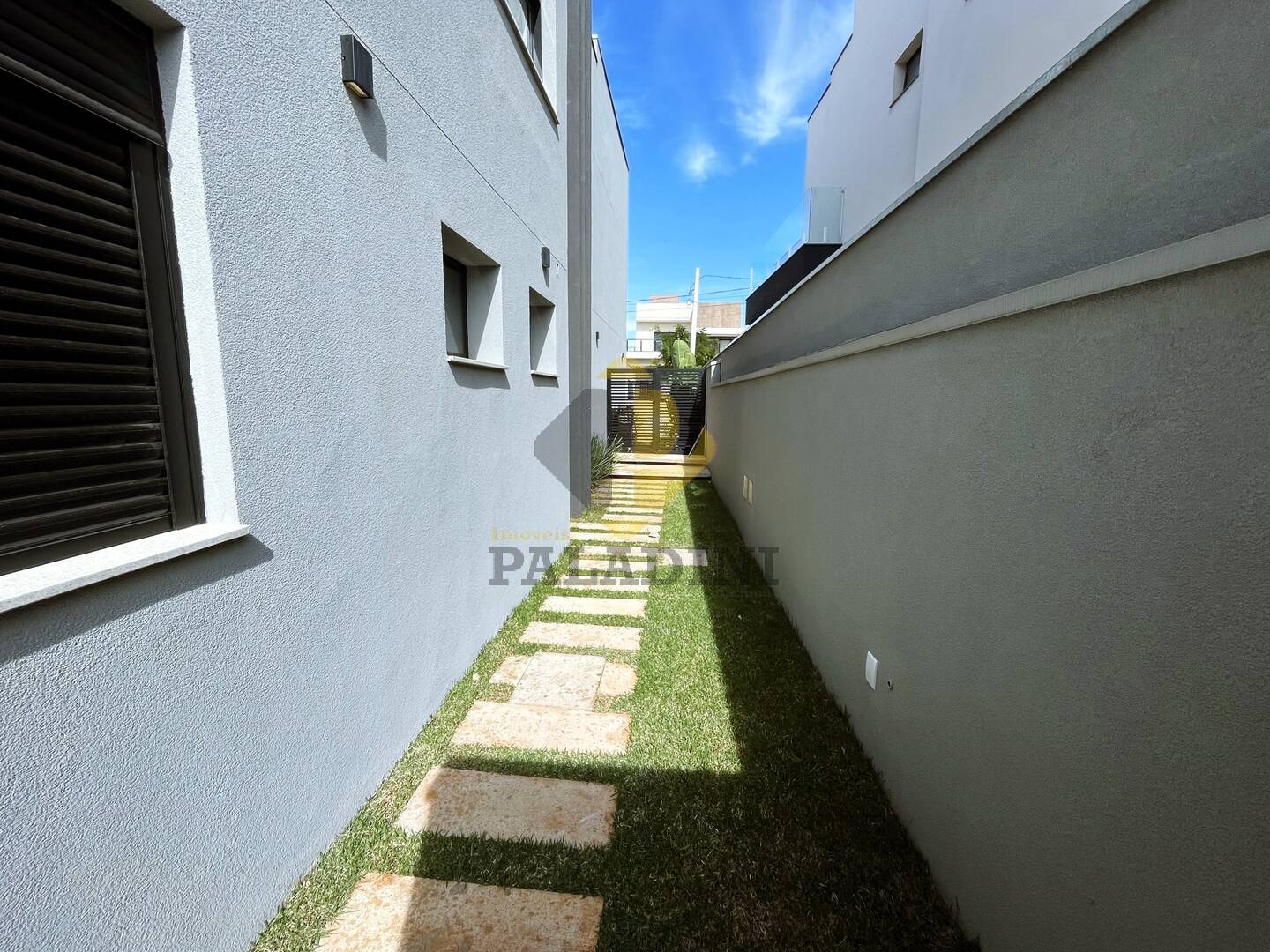 Casa de Condomínio à venda com 4 quartos, 333m² - Foto 47