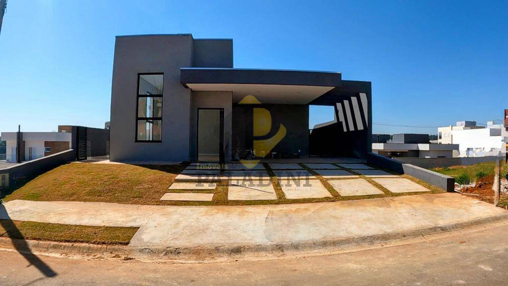 Casa de Condomínio à venda com 3 quartos, 300m² - Foto 1